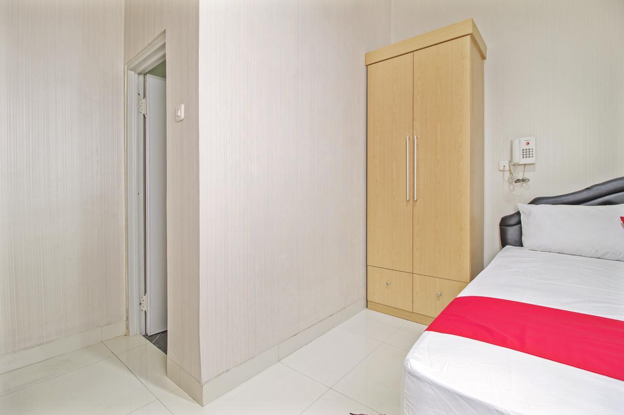 מלון ג'קרטה Reddoorz @ Mangga Besar 2 מראה חיצוני תמונה