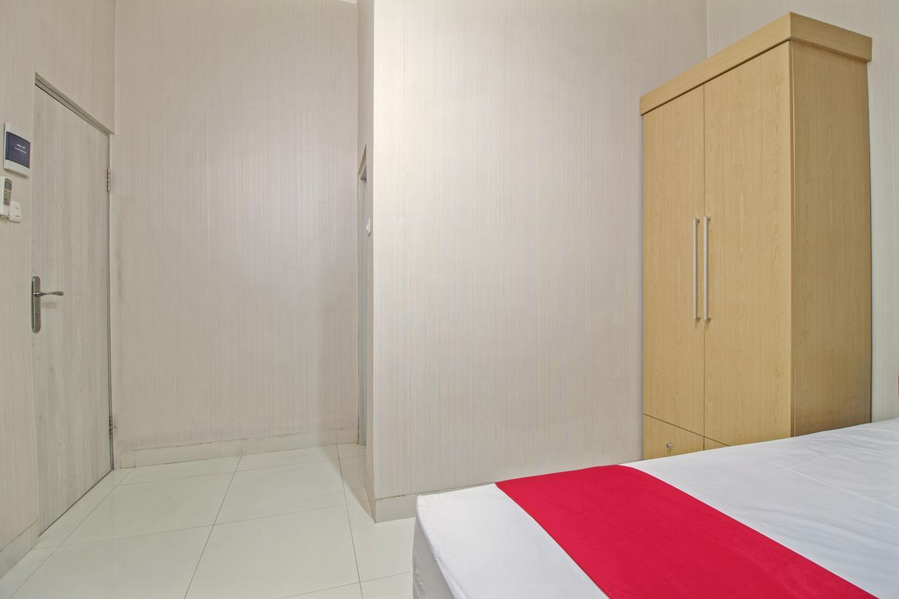 מלון ג'קרטה Reddoorz @ Mangga Besar 2 מראה חיצוני תמונה